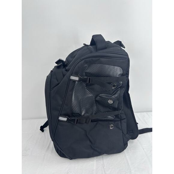 OutdoorMaster Ski Boot Bag, 50L Waterproof Snowboard Bag for Air Travel, Trav... - Picture 3 of 9